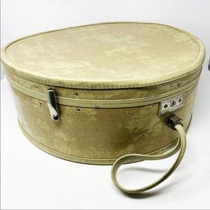 Vintage retro round suitcase train case hat box luggage